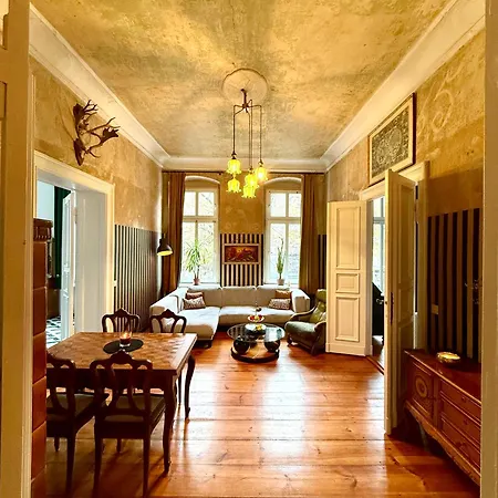 -neu- Vintage-flair In Kreuzberg