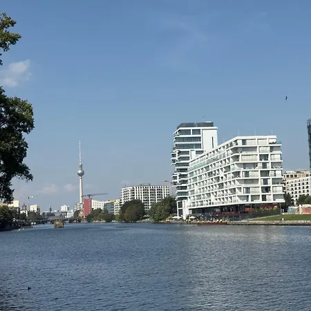 -neu- Vintage-flair In Kreuzberg Apartment Berlin